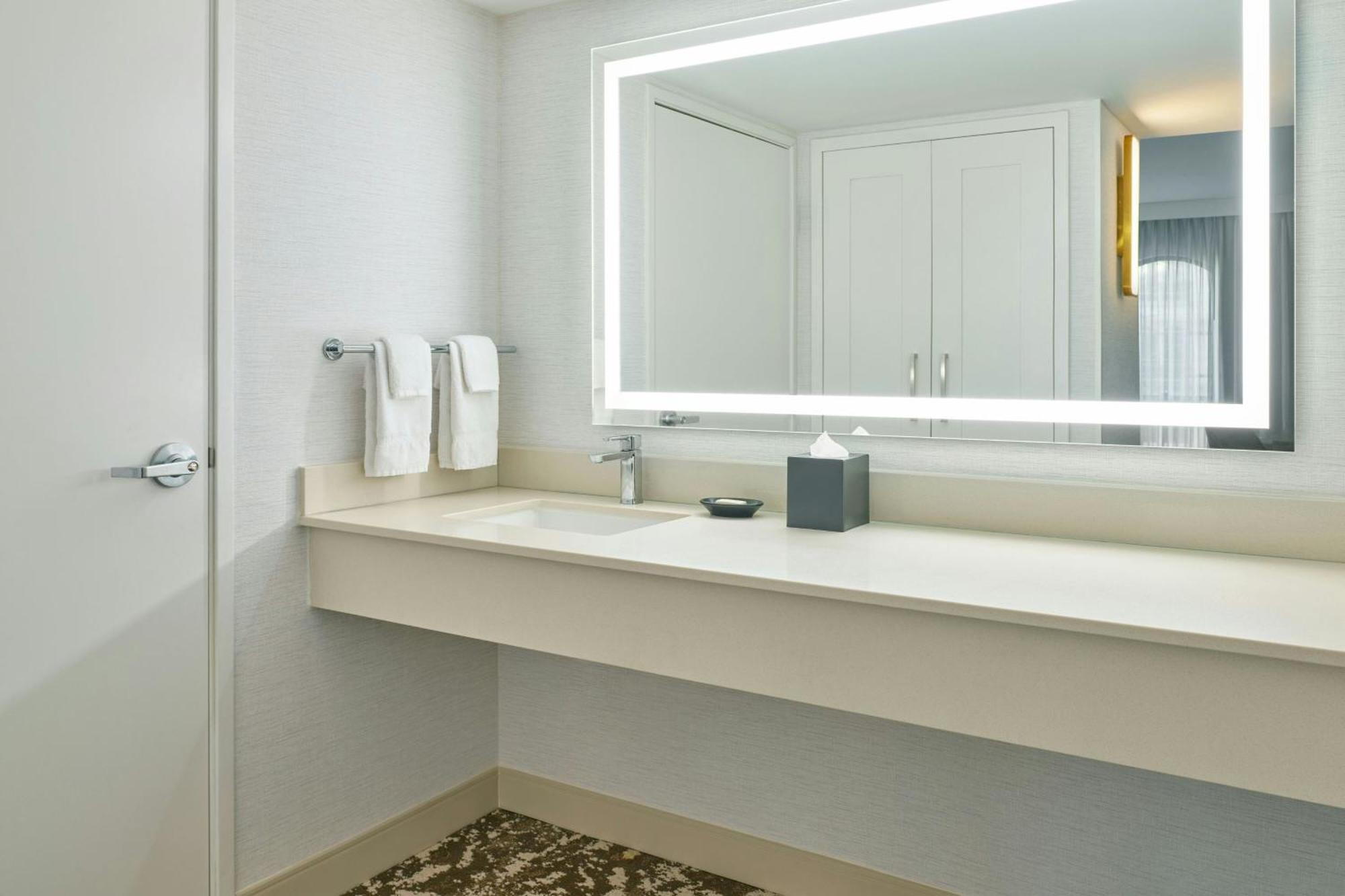 Courtyard By Marriott Los Angeles Pasadena Old Town Zewnętrze zdjęcie
